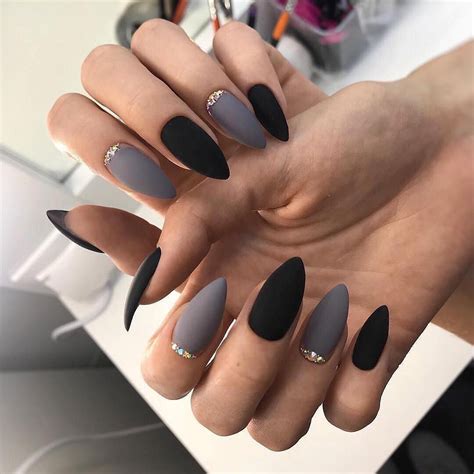 How to Achieve the Perfect Matte Nail Look