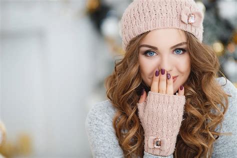 Nail Care During the Winter Months: Tips and Tricks