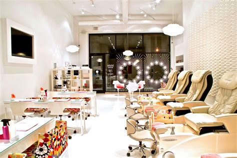 Top Nail Salons Around the World Worth Visiting